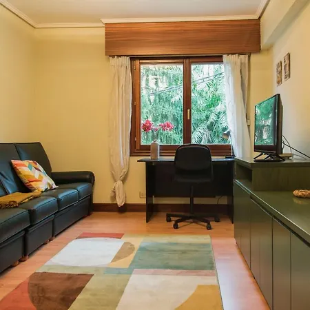 Centrico 2h Landeta Apartment